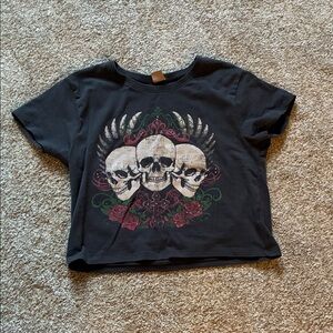 Ladies Skull Graphic Tee - Short Sleeve